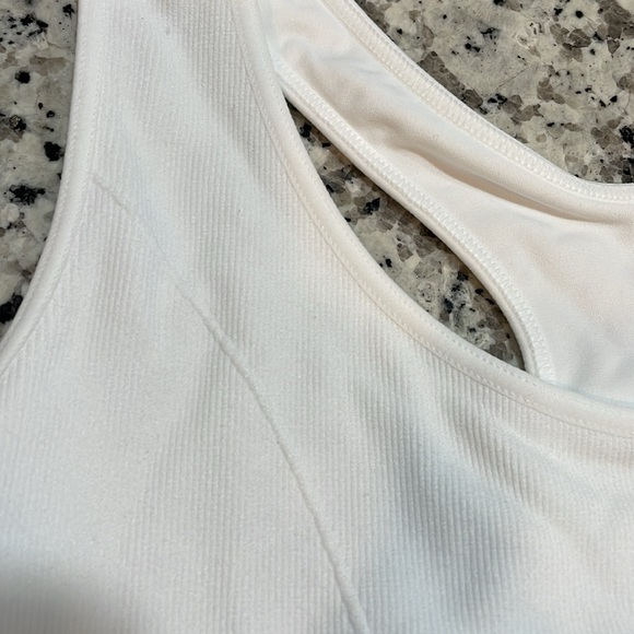 Maidenform L wireless feel good seamless white crop top or bralette pure comfort - Picture 7 of 12